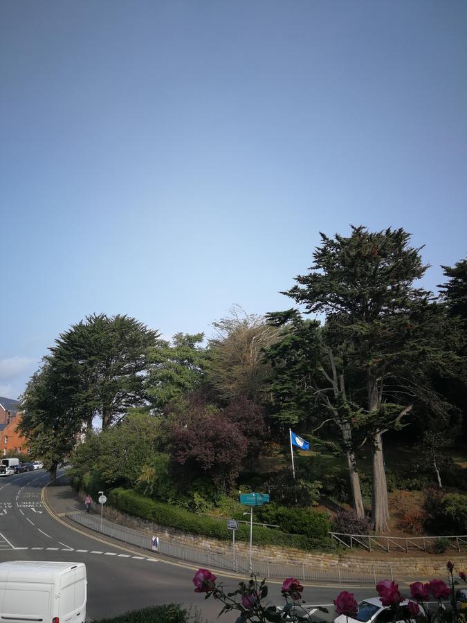 The Grove Whitby Exterior foto